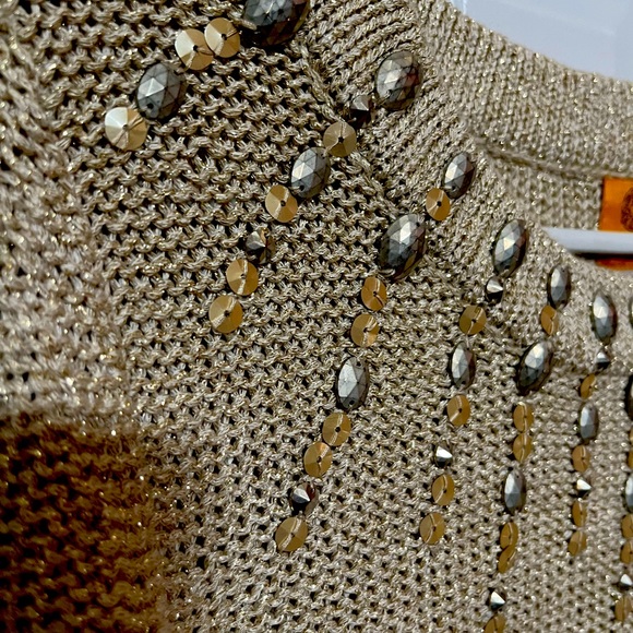 Metallic gold knit elegant sweater with jeweled, embellished neckline - Picture 6 of 8